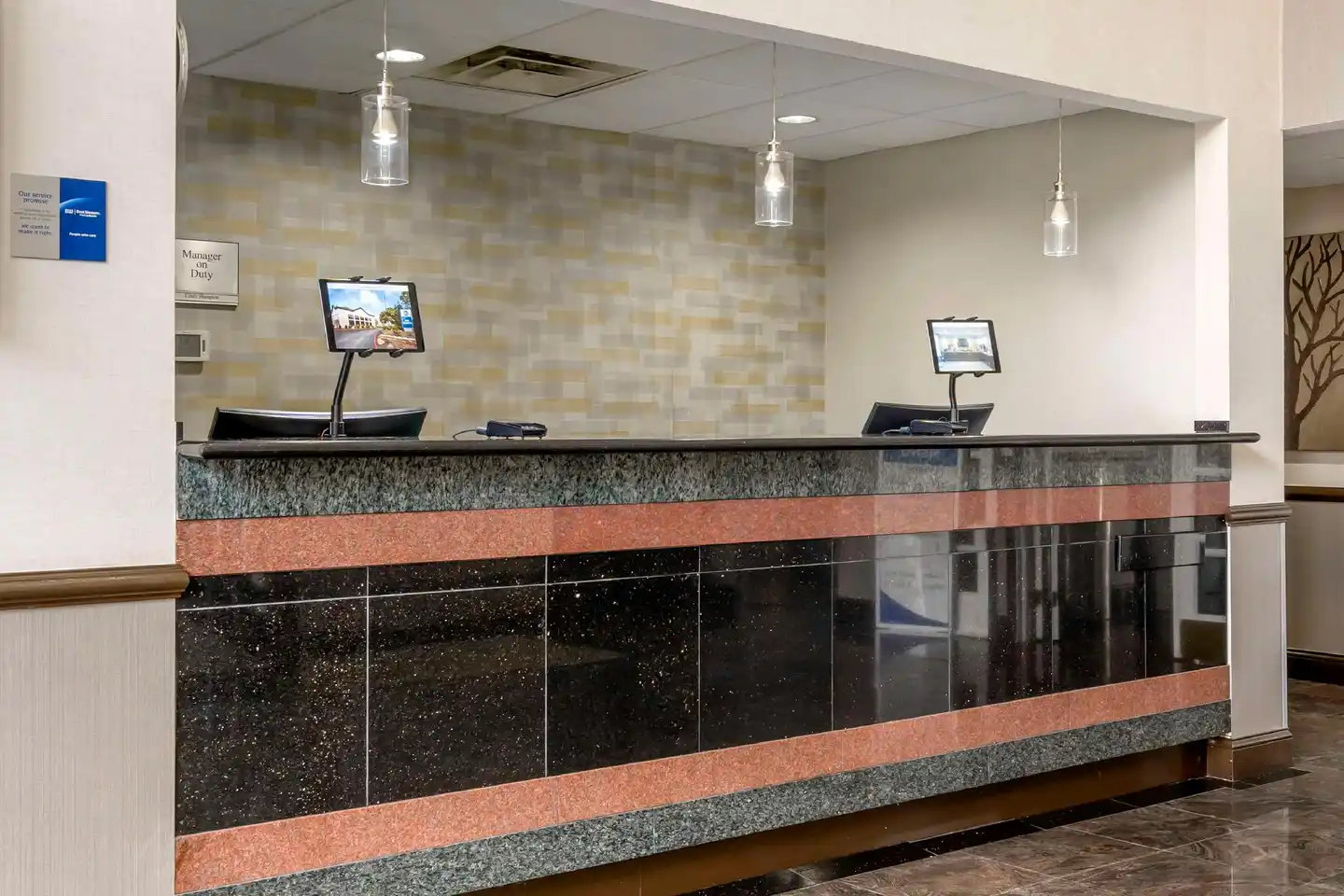 Best Western Suites Columbus Lobby