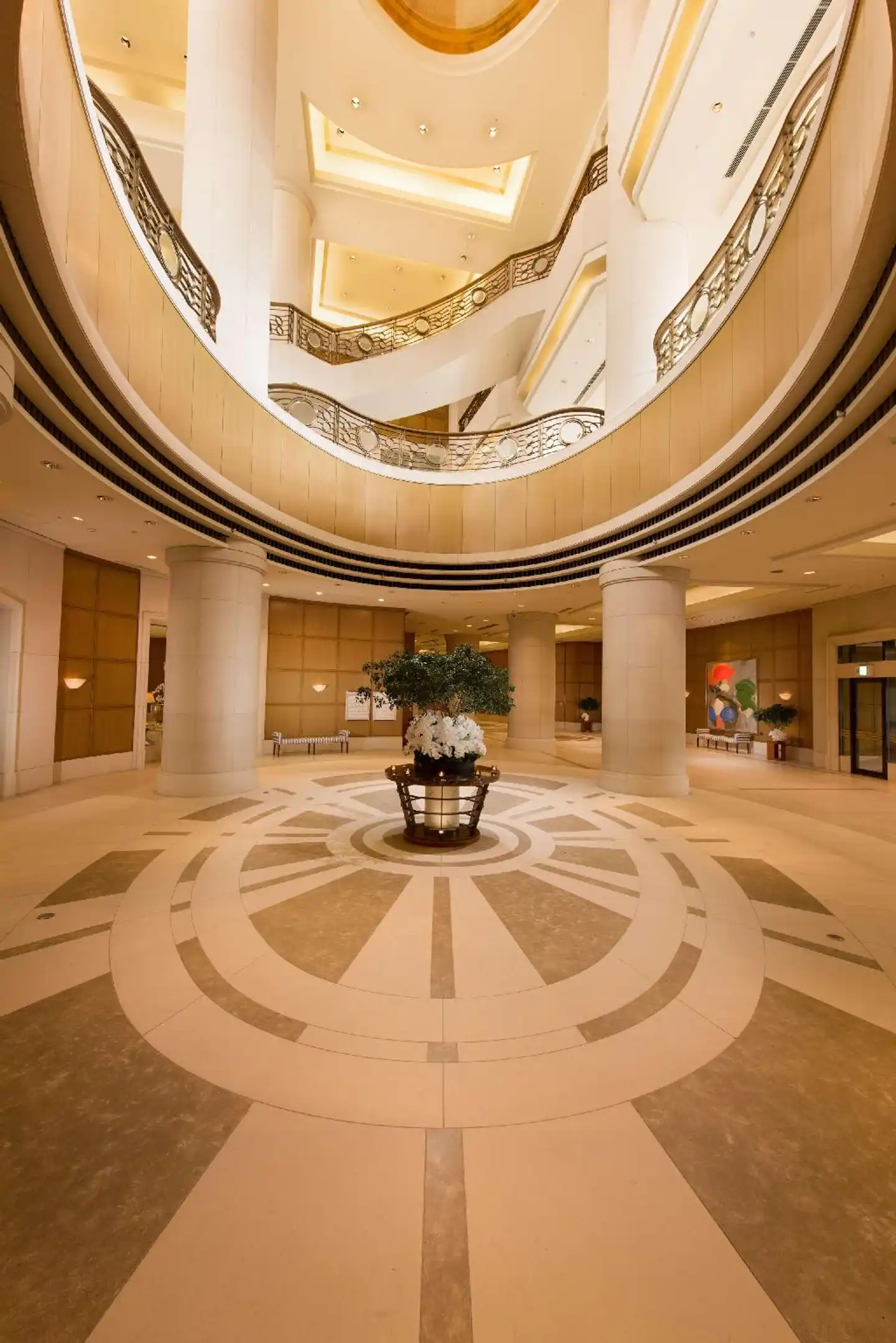 Hilton Tokyo Odaiba Lobby