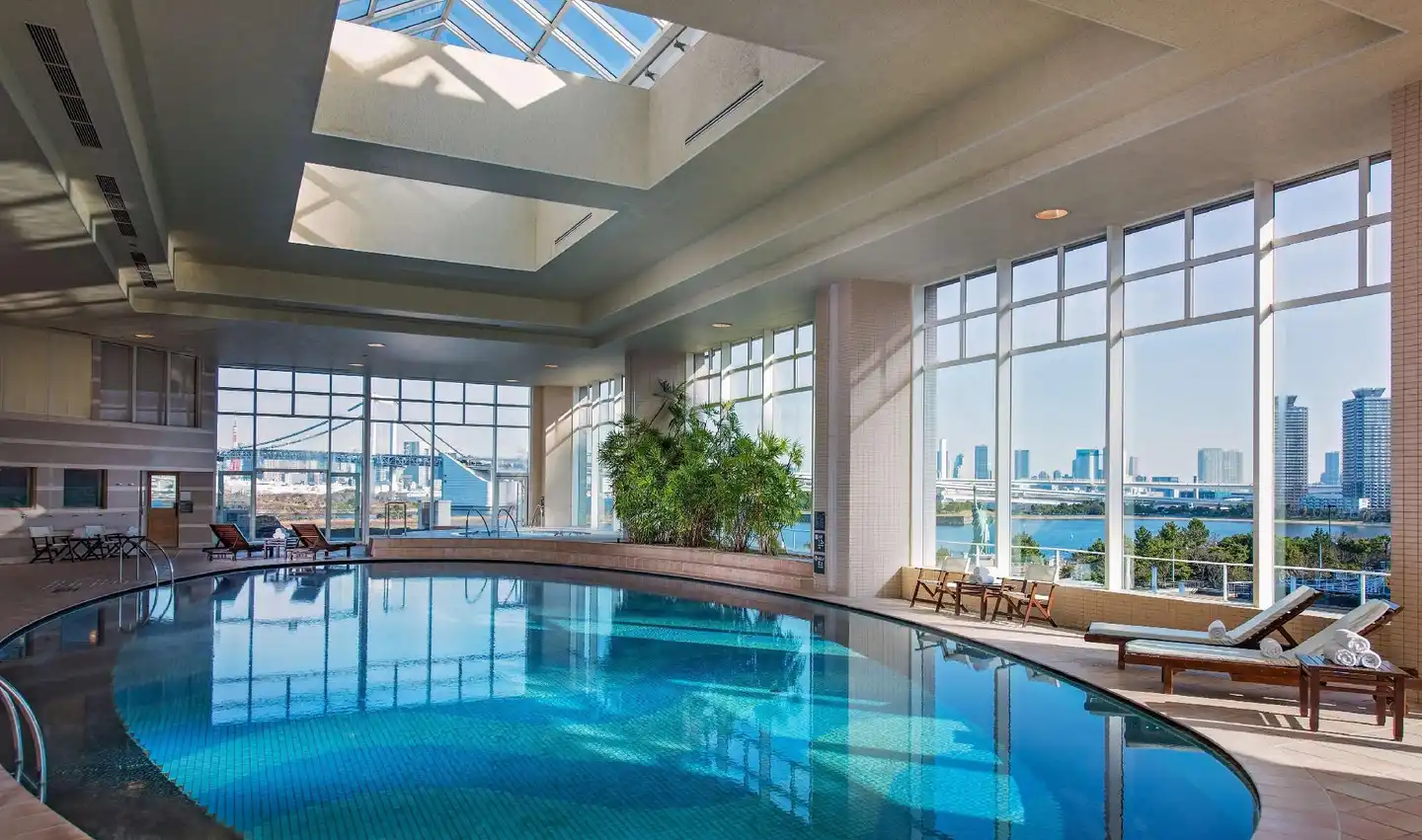 Hilton Tokyo Odaiba Hallenbad
