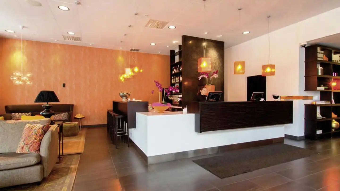 Best Western Plus Time Hotel Lobby