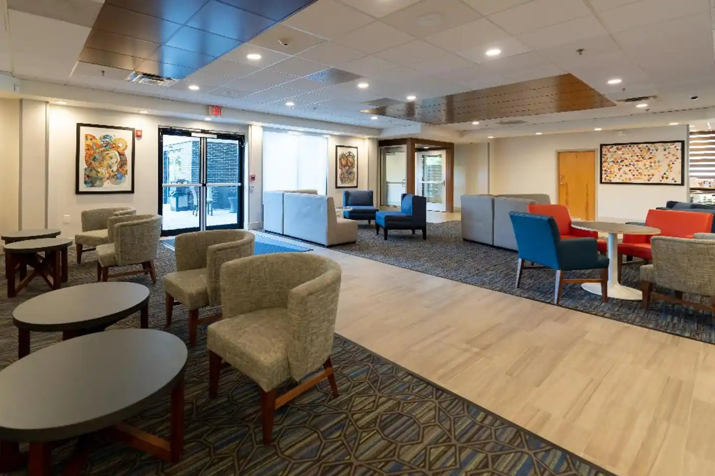 Holiday Inn Express Boston Lobby