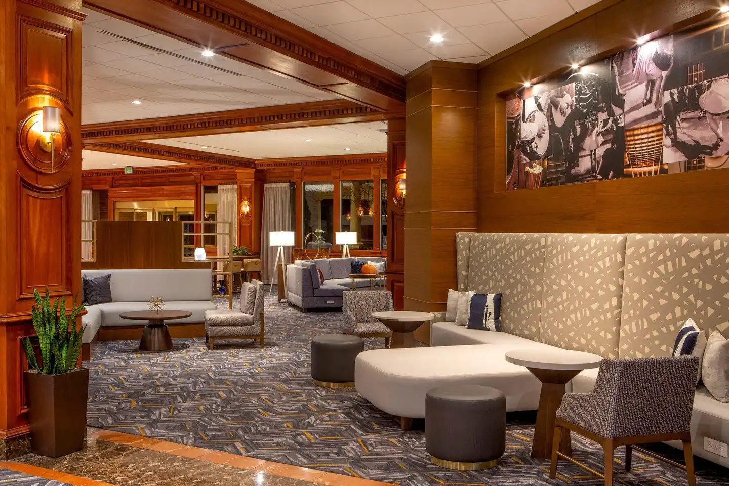 Sheraton Music City Hotel Lobby