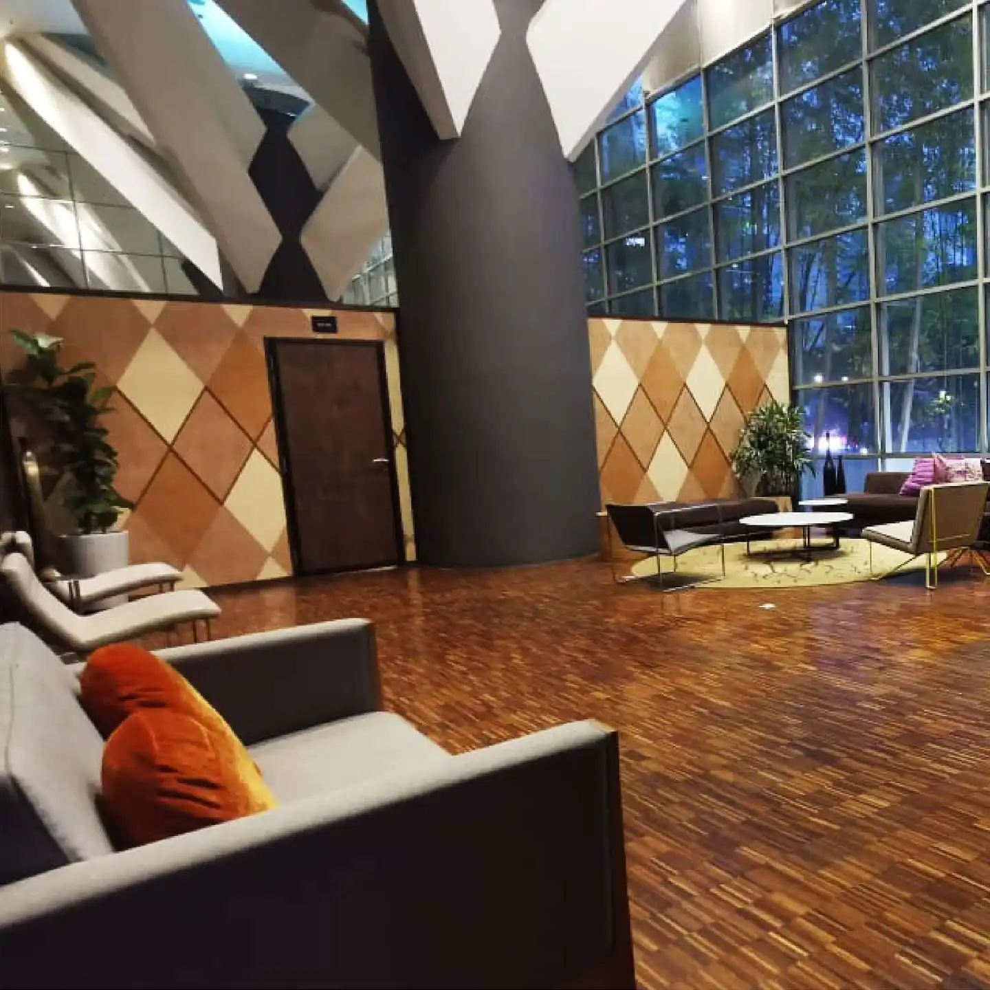 Maya Kuala Lumpur Lobby