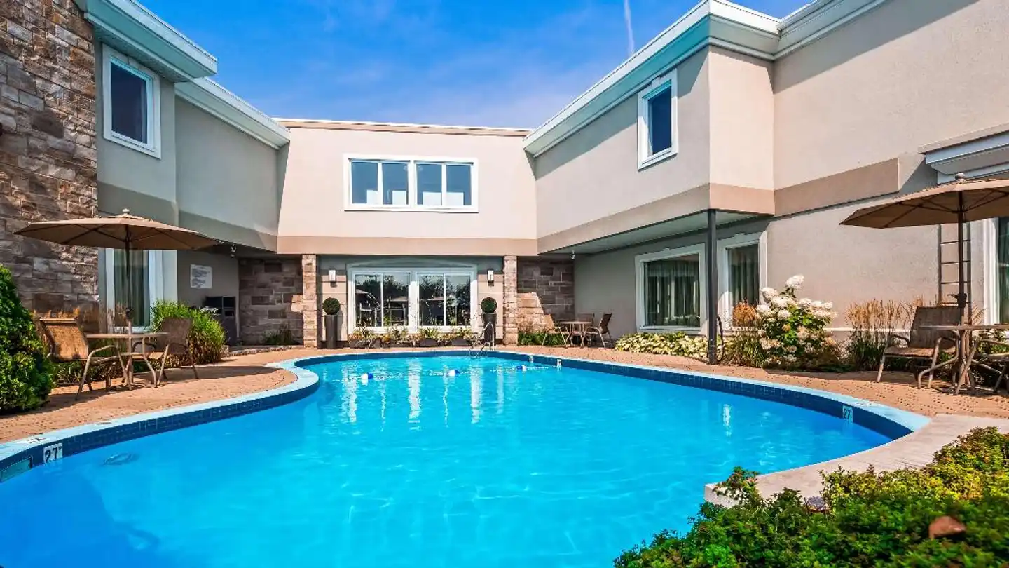 Best Western Premier Hotel L'Aristocrate Pool