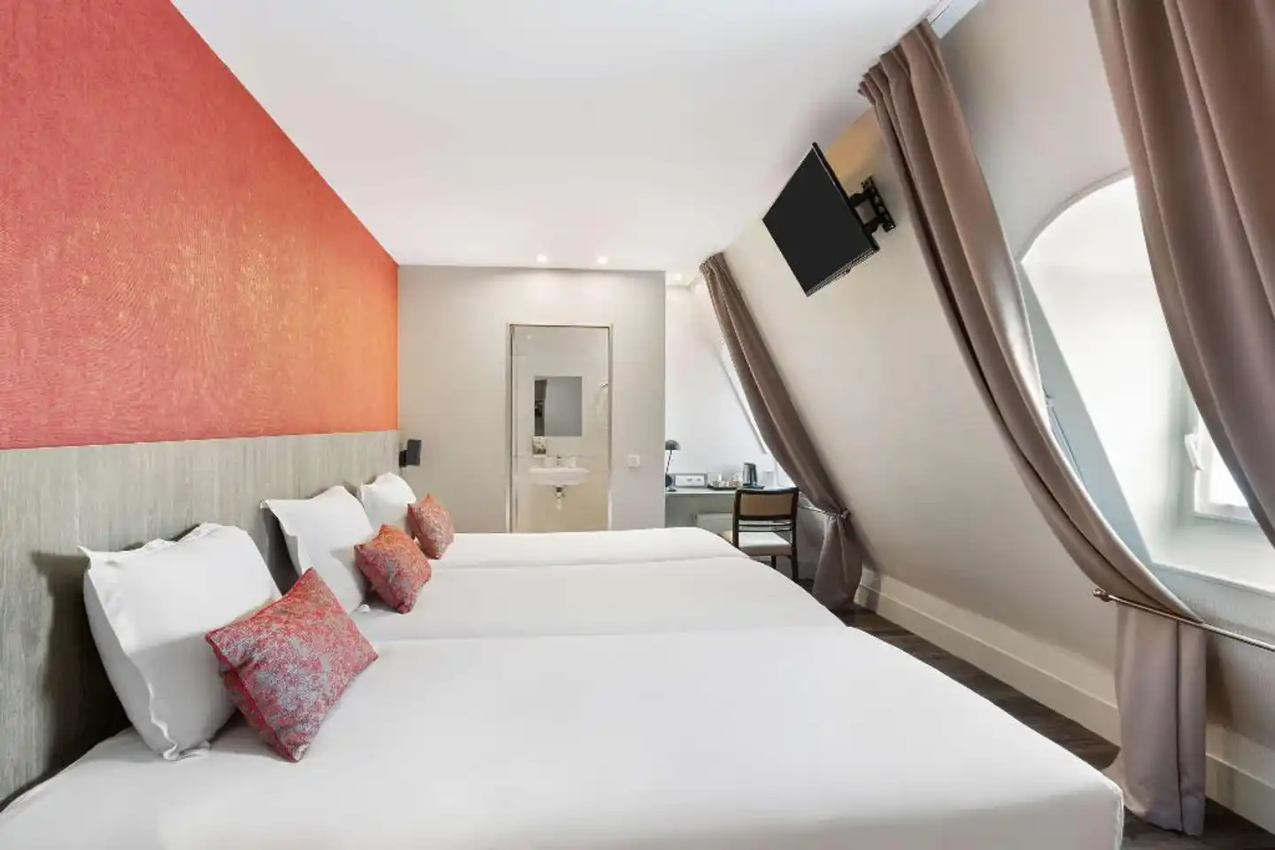 Sure Hotel by Best Western Paris Gare du Nord Wohnbeispiel
