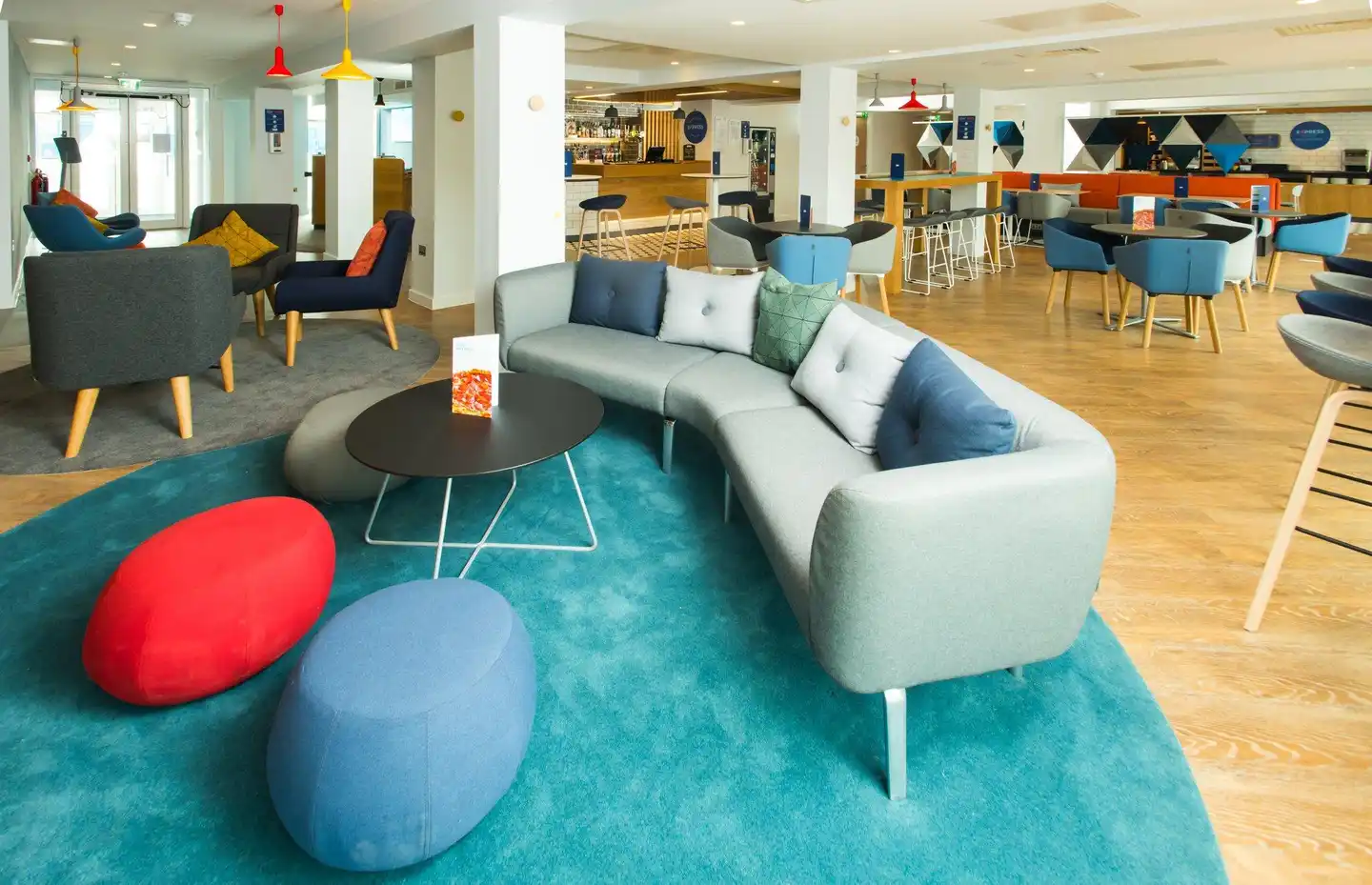 Holiday Inn Express Cardiff Bay Lobby