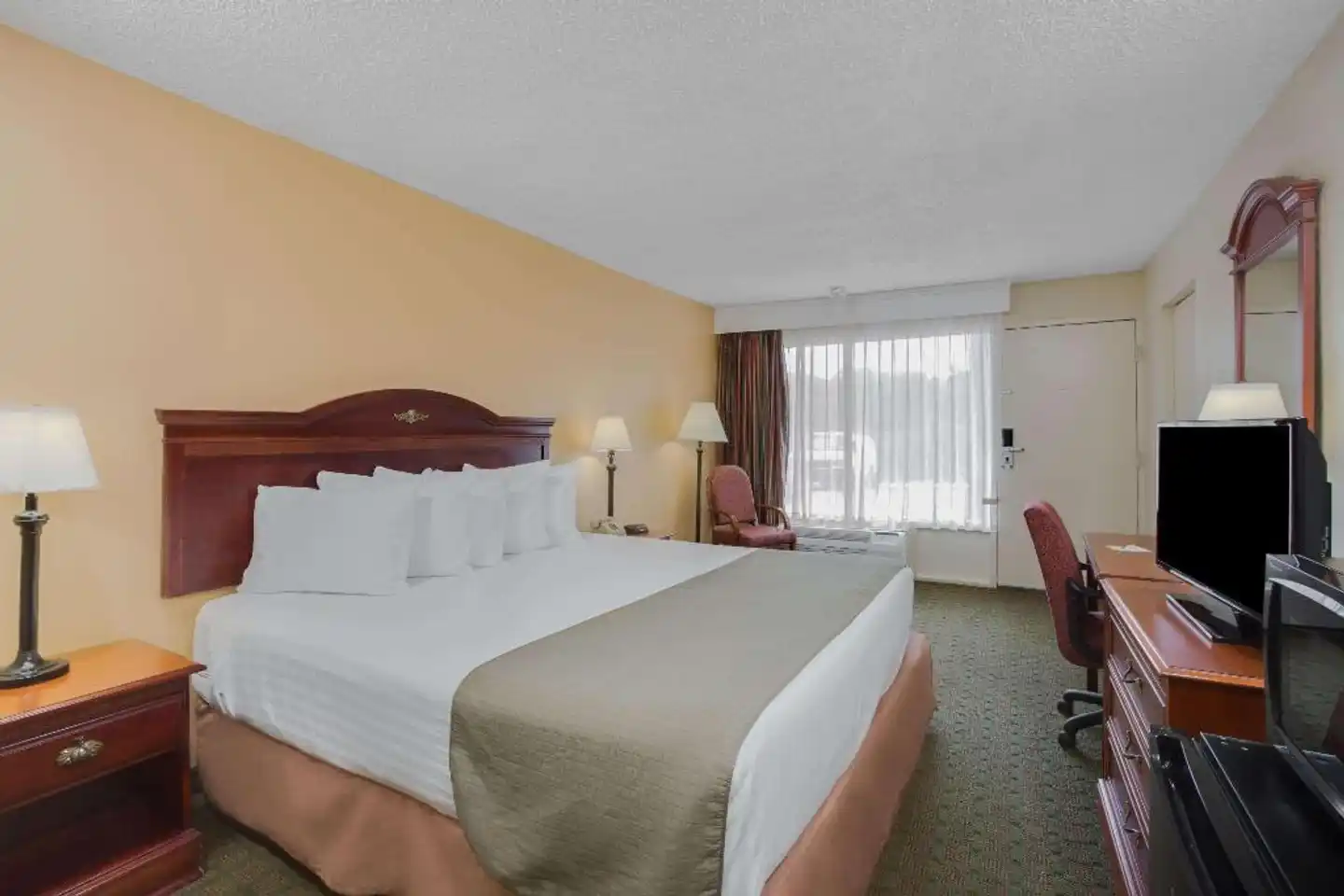 Days Inn by Wyndham Asheville West Wohnbeispiel