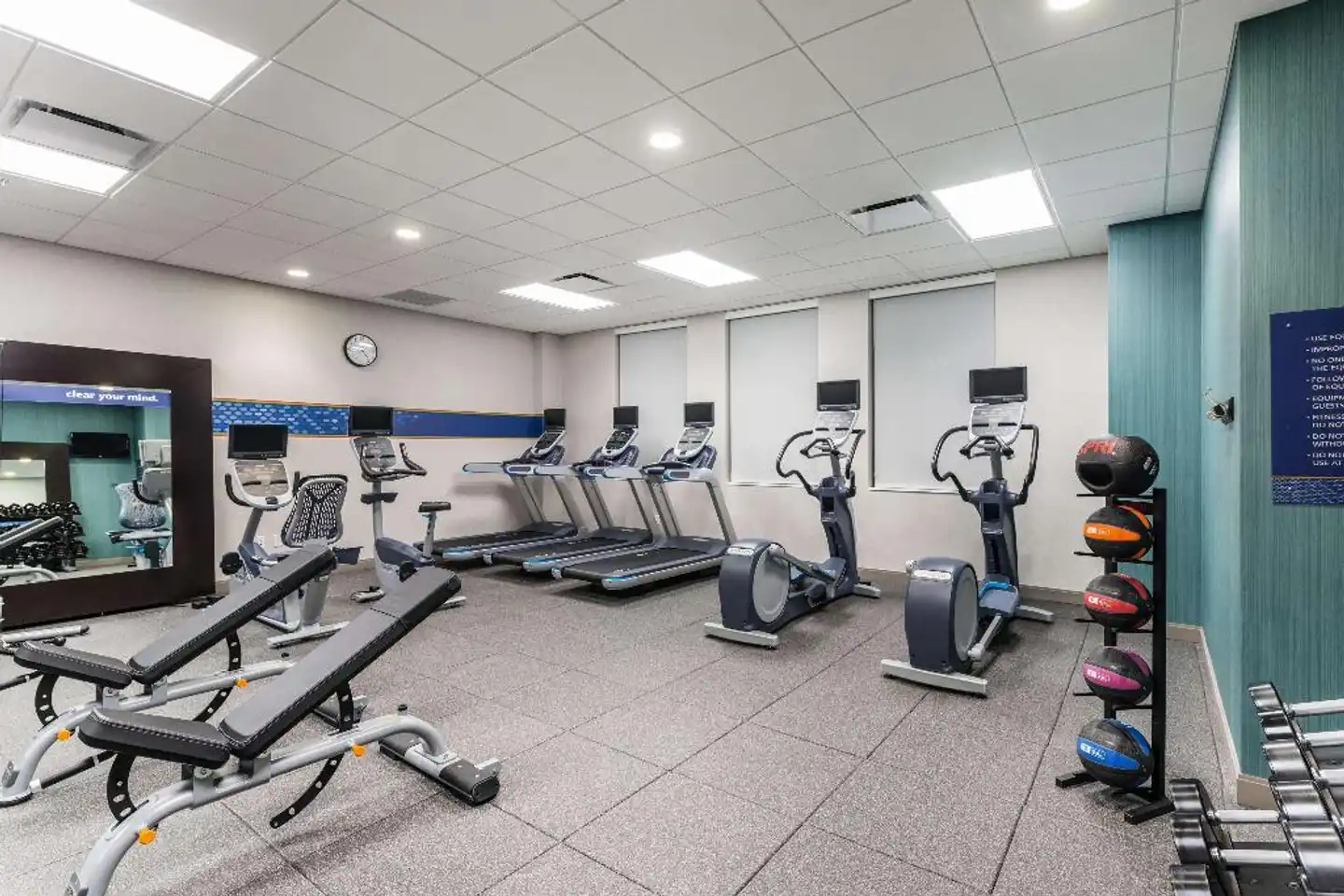 Hampton Inn & Suites Miami Wynwood Design District Sport und Entertainment