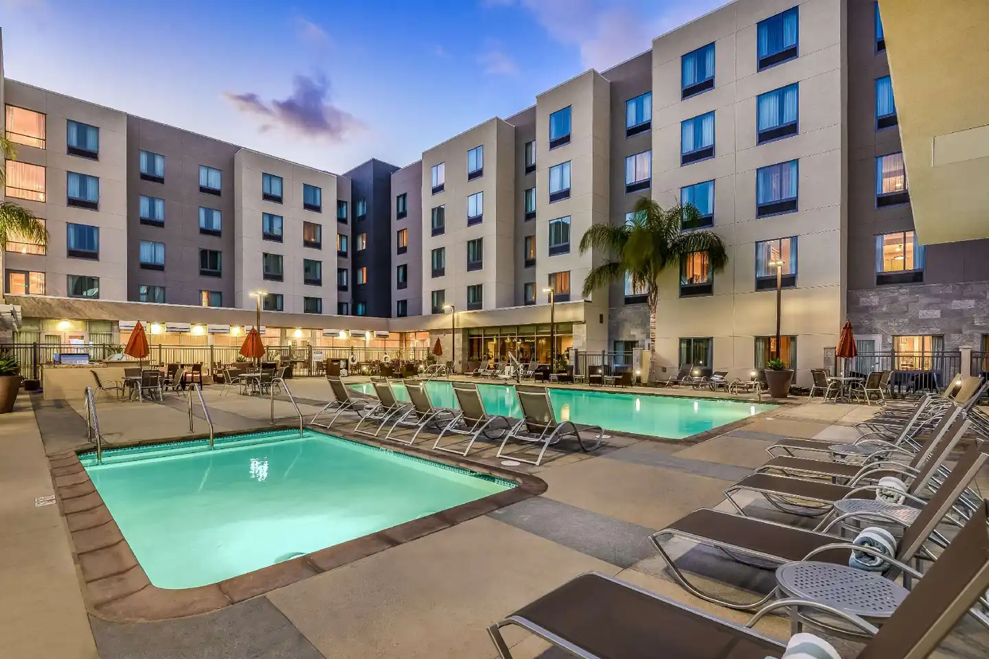 Homewood Suites by Hilton Anaheim Resort - Convention Center Pool