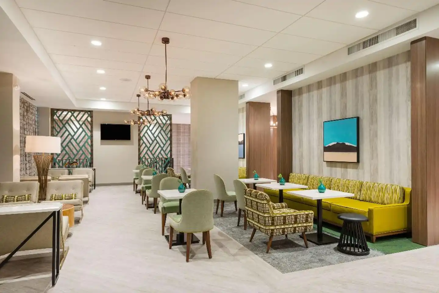 Hampton Inn & Suites Miami Wynwood Design District Lobby