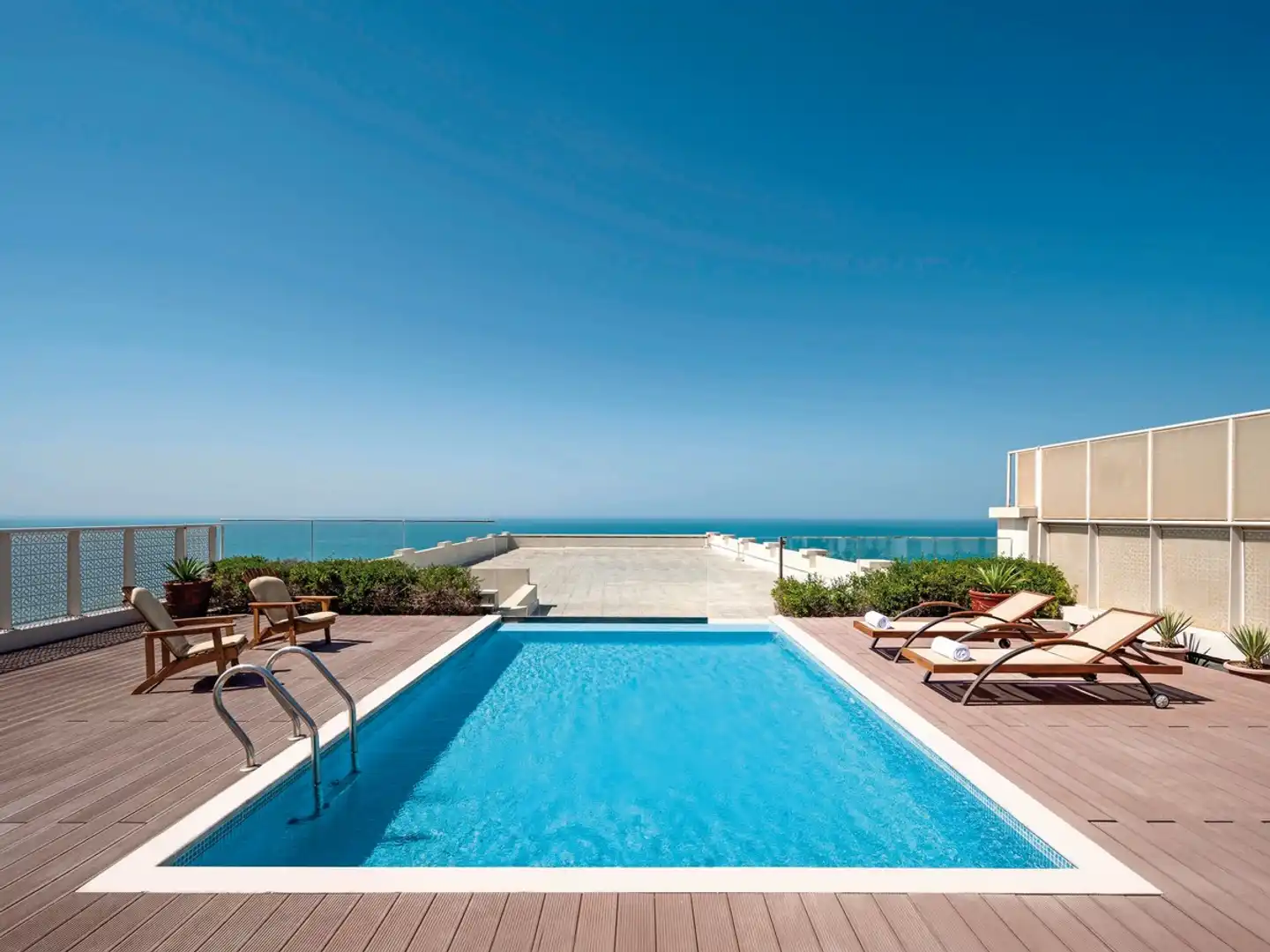 Sofitel Bahrain Zallaq Thalassa Sea & Spa Pool