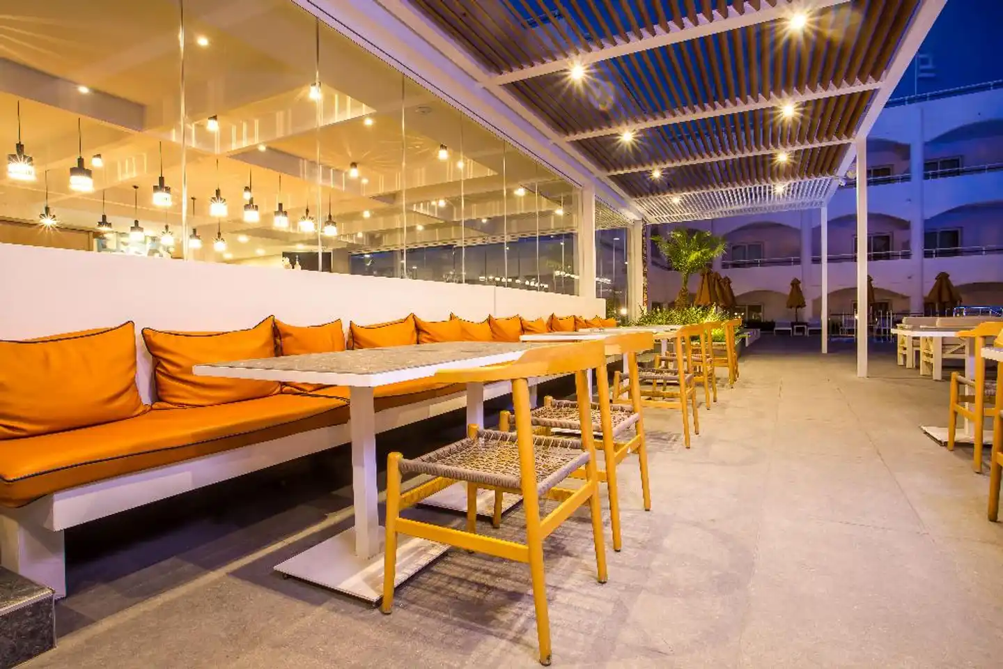 Orion Hotel Bar