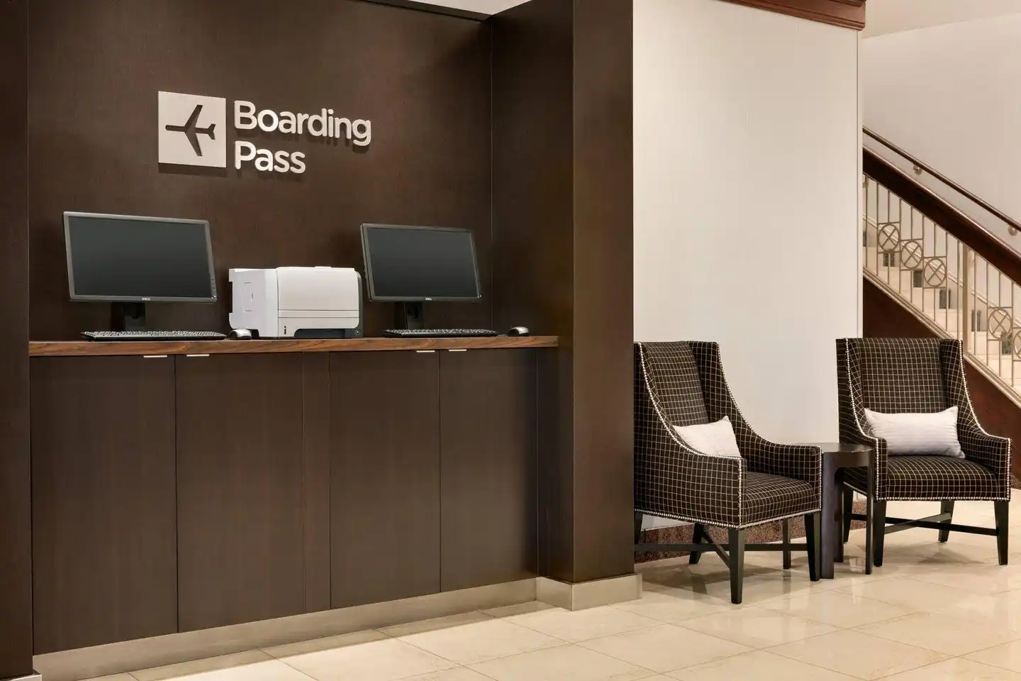 Courtyard by Marriott Tysons McLean Lobby