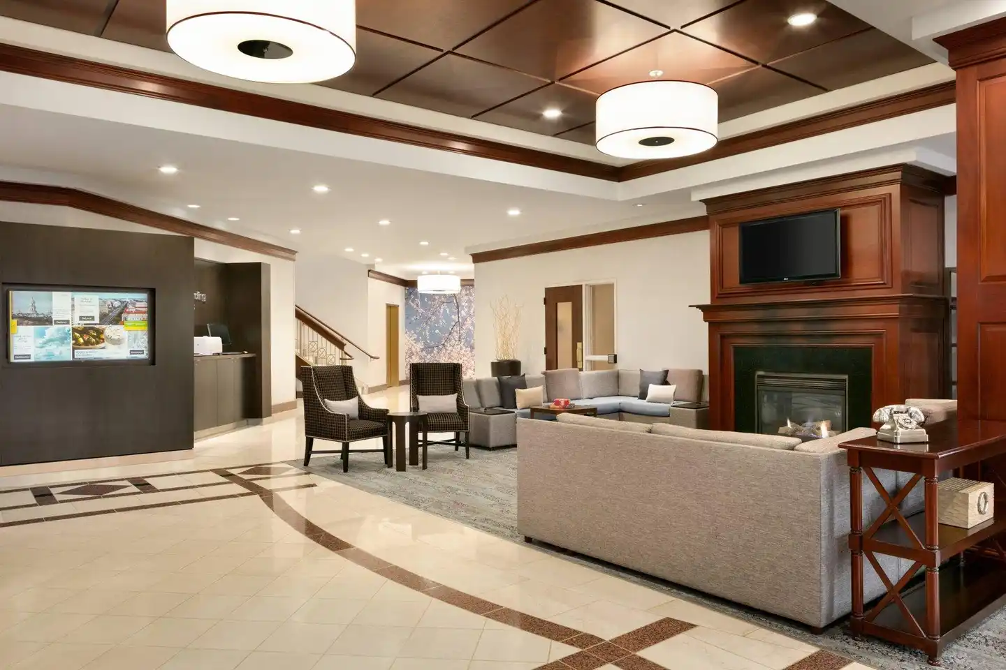 Courtyard by Marriott Tysons McLean Lobby