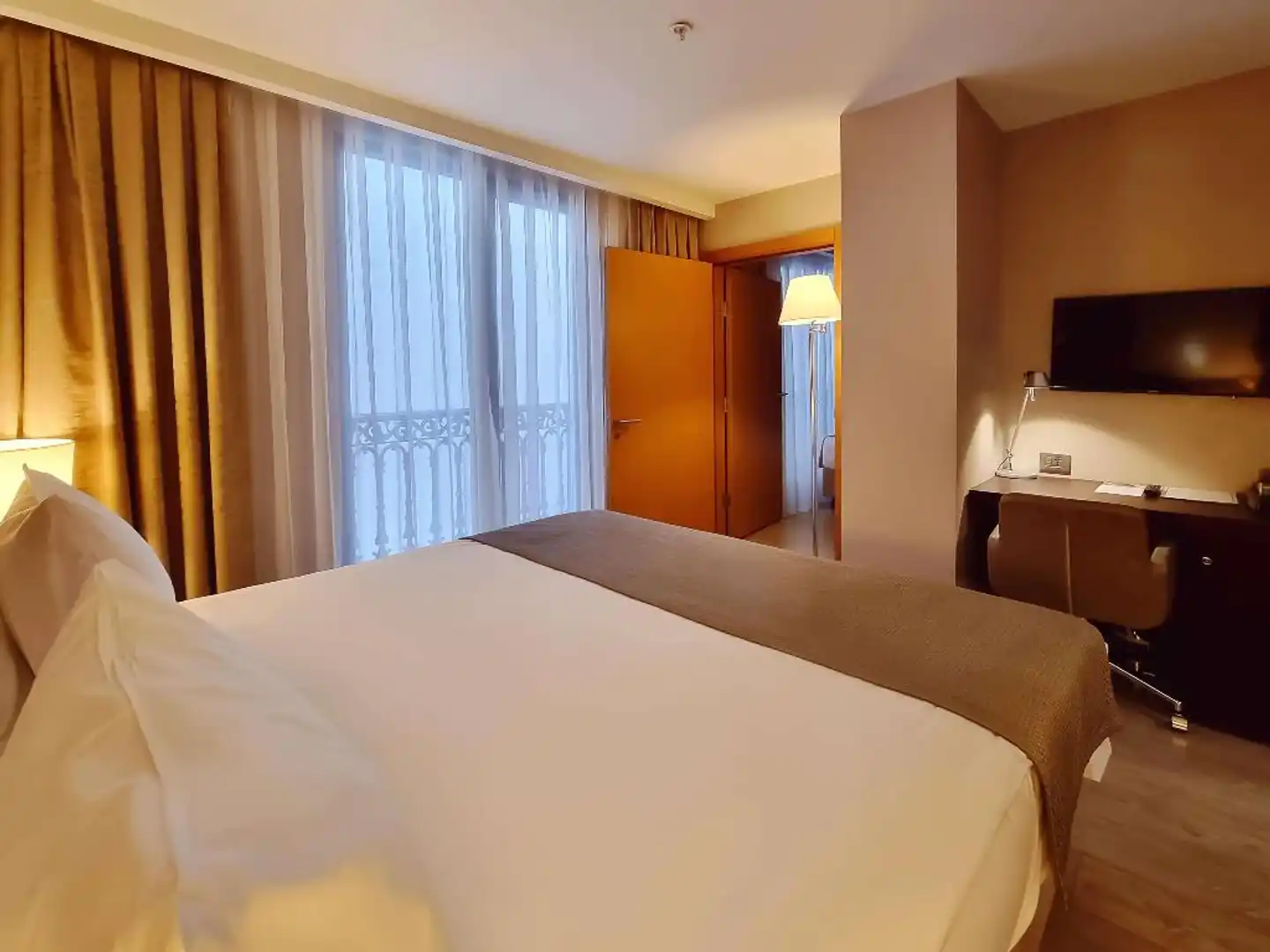 Port Bosphorus Hotel Wohnbeispiel