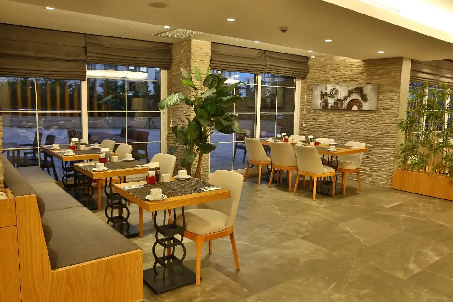 Bof Hotels Ceo Suites Atasehir Restaurant
