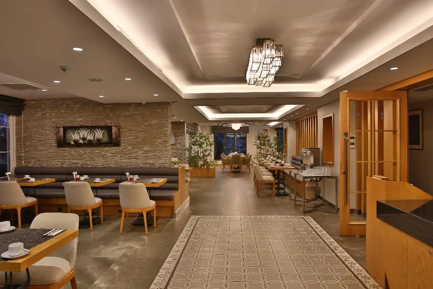 Bof Hotels Ceo Suites Atasehir Bar