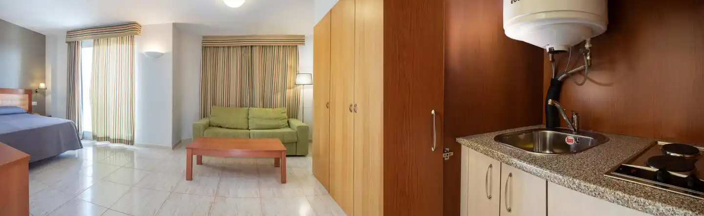 Hotel RH Vinaros Playa Lobby