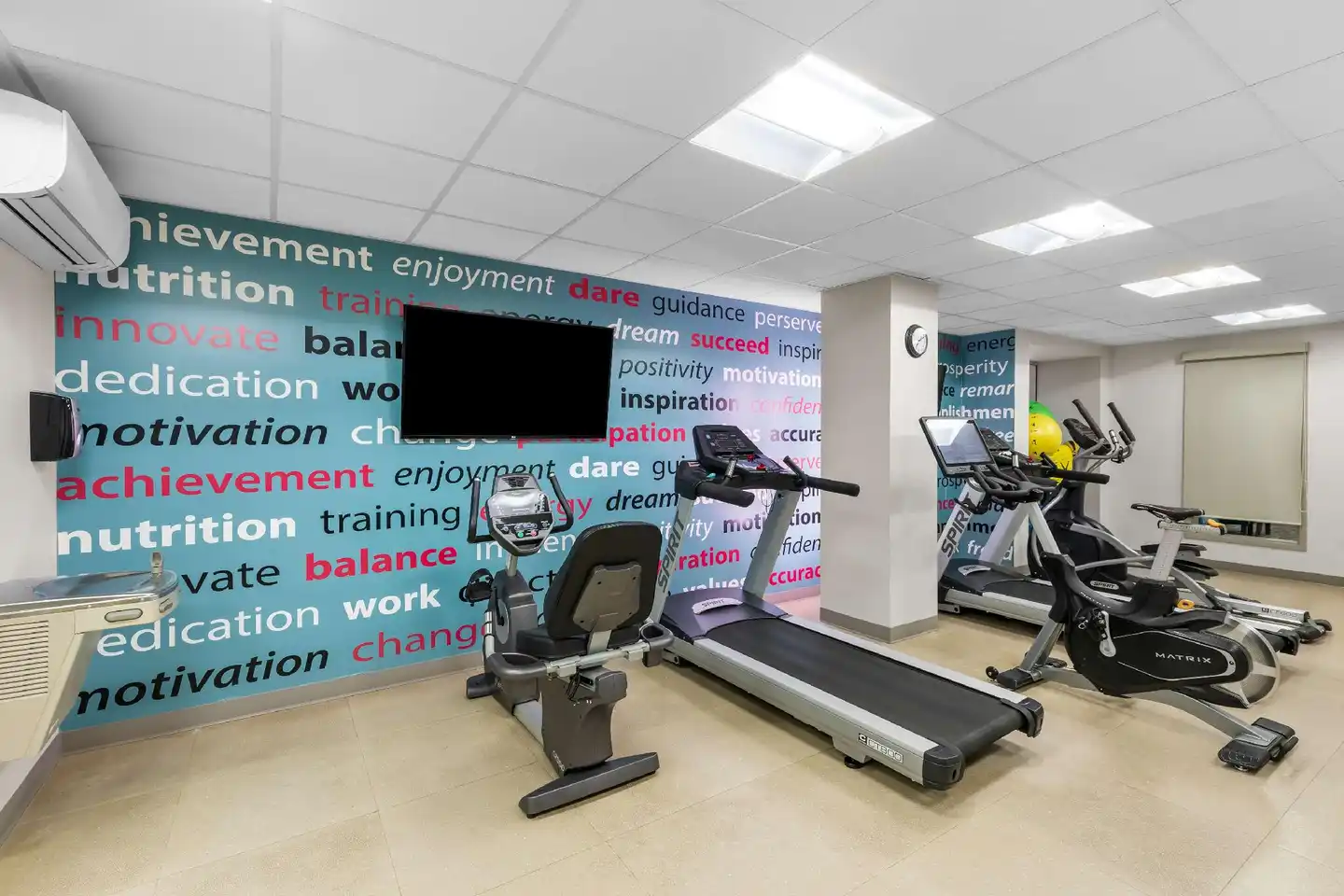 Best Western Plus Hotel Montreal Sport und Entertainment