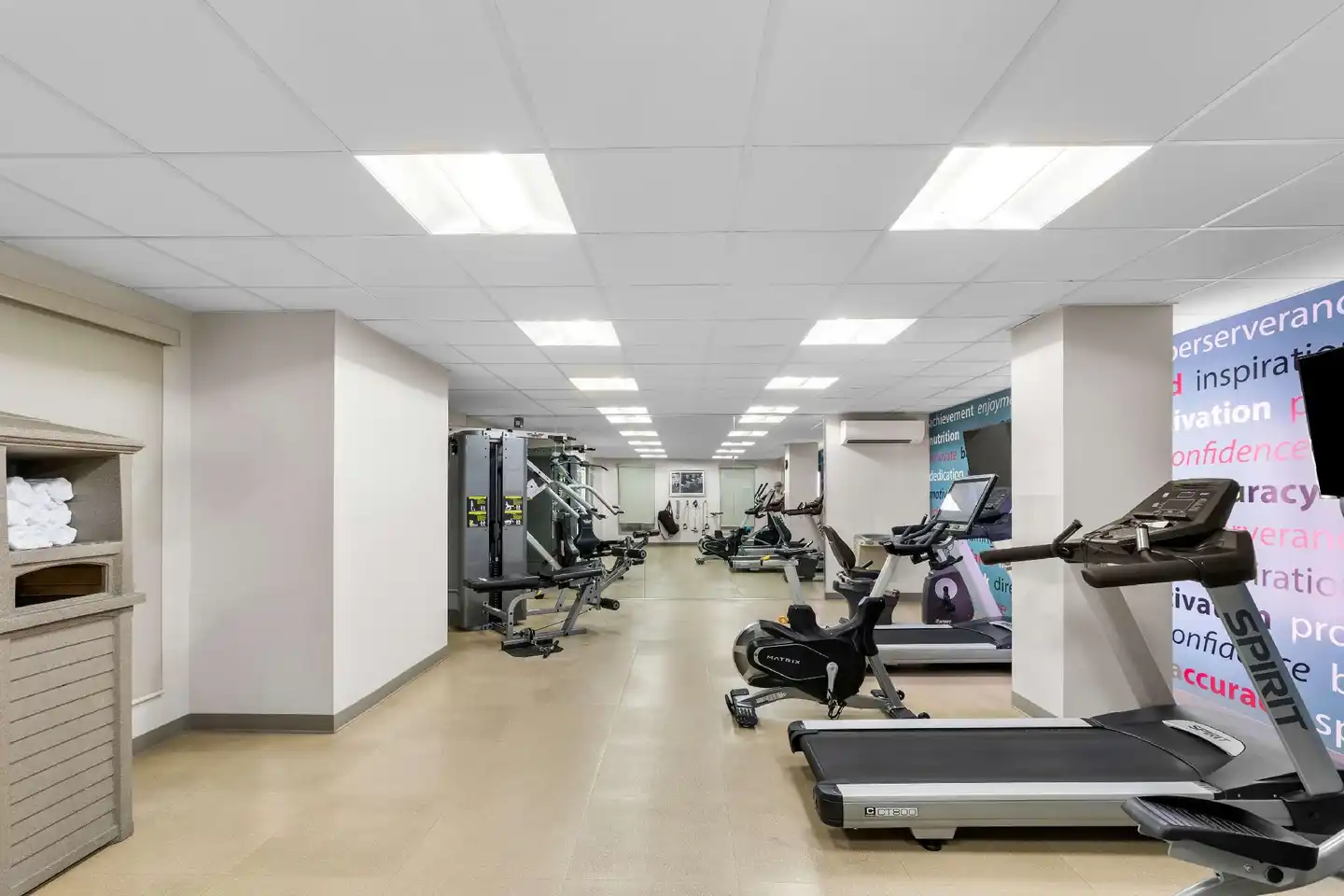 Best Western Plus Hotel Montreal Sport und Entertainment