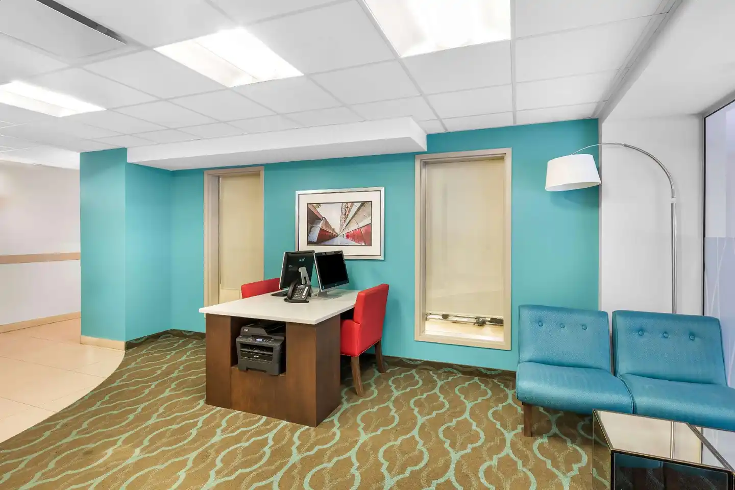 Best Western Plus Hotel Montreal Lobby