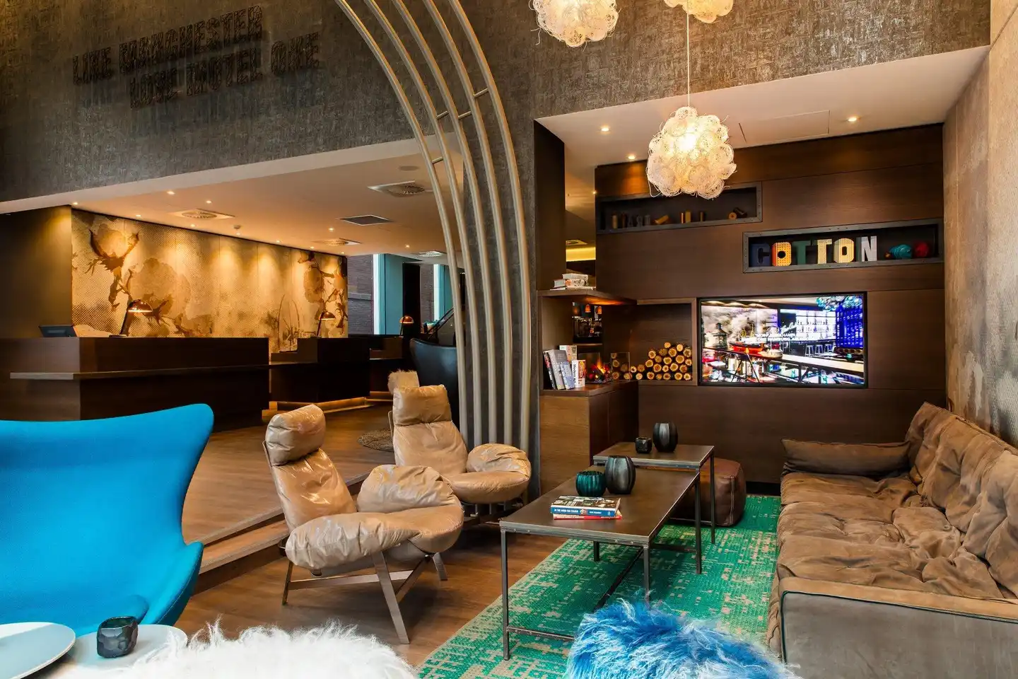 Motel One Manchester-Royal Exchange Lobby