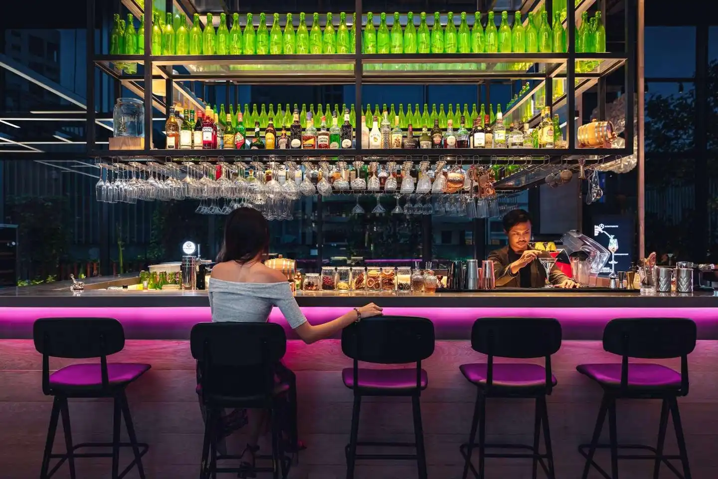 Yotel Singapore Bar