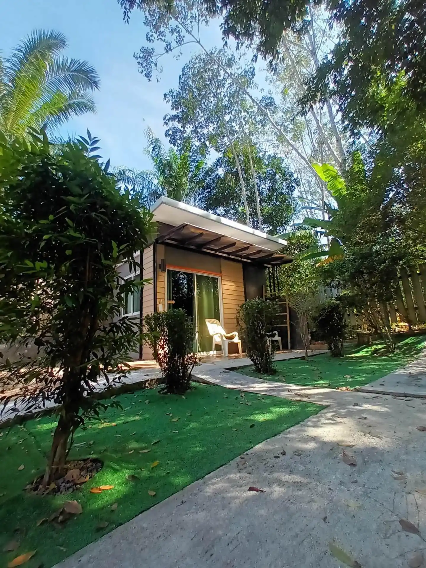 BaanPhong Lanta Garten