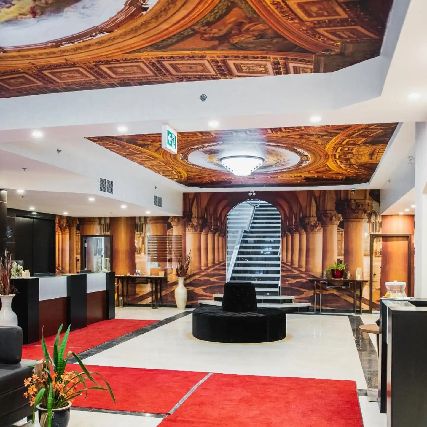 Hotel Montreal Metropolitain, BW Premier Collection Lobby