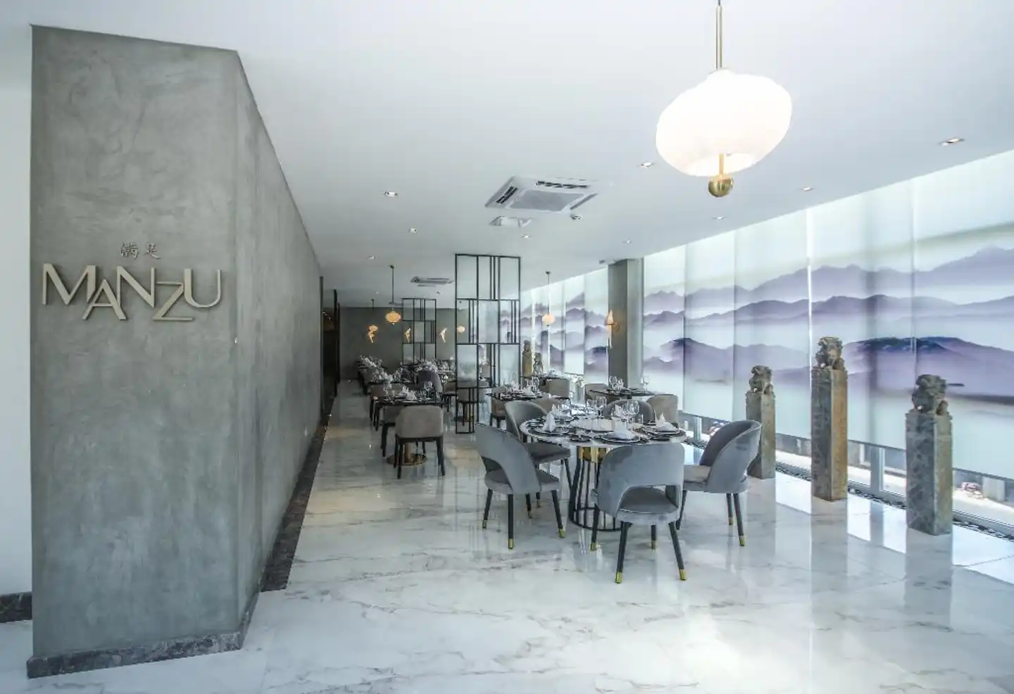 Ocean V Hotel Bar