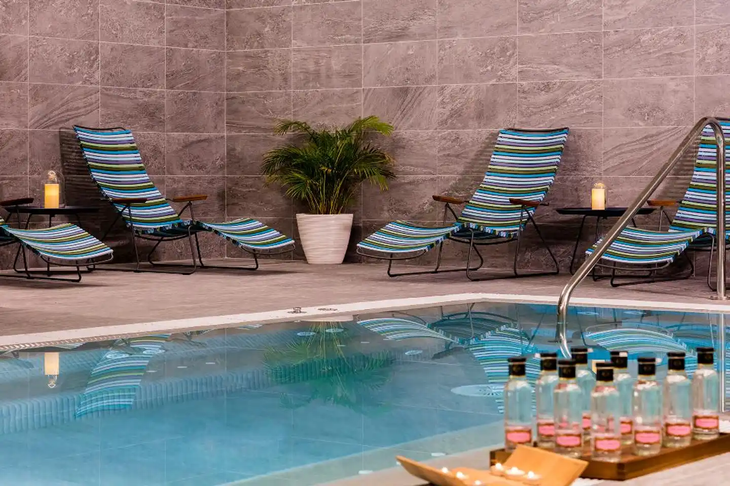 Axel Hotel San Sebastian Pool