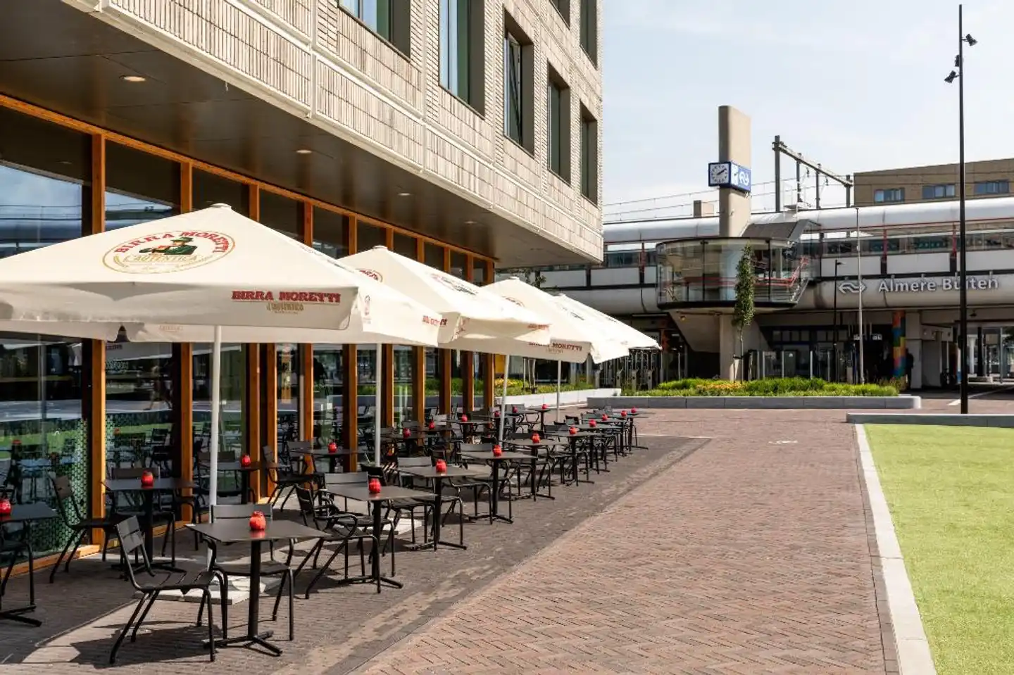 Holiday Inn Express Almere Bar