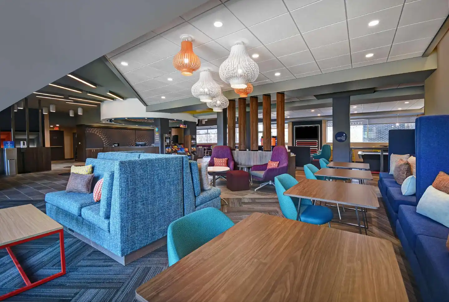 Tru by Hilton Troy Detroit Lobby