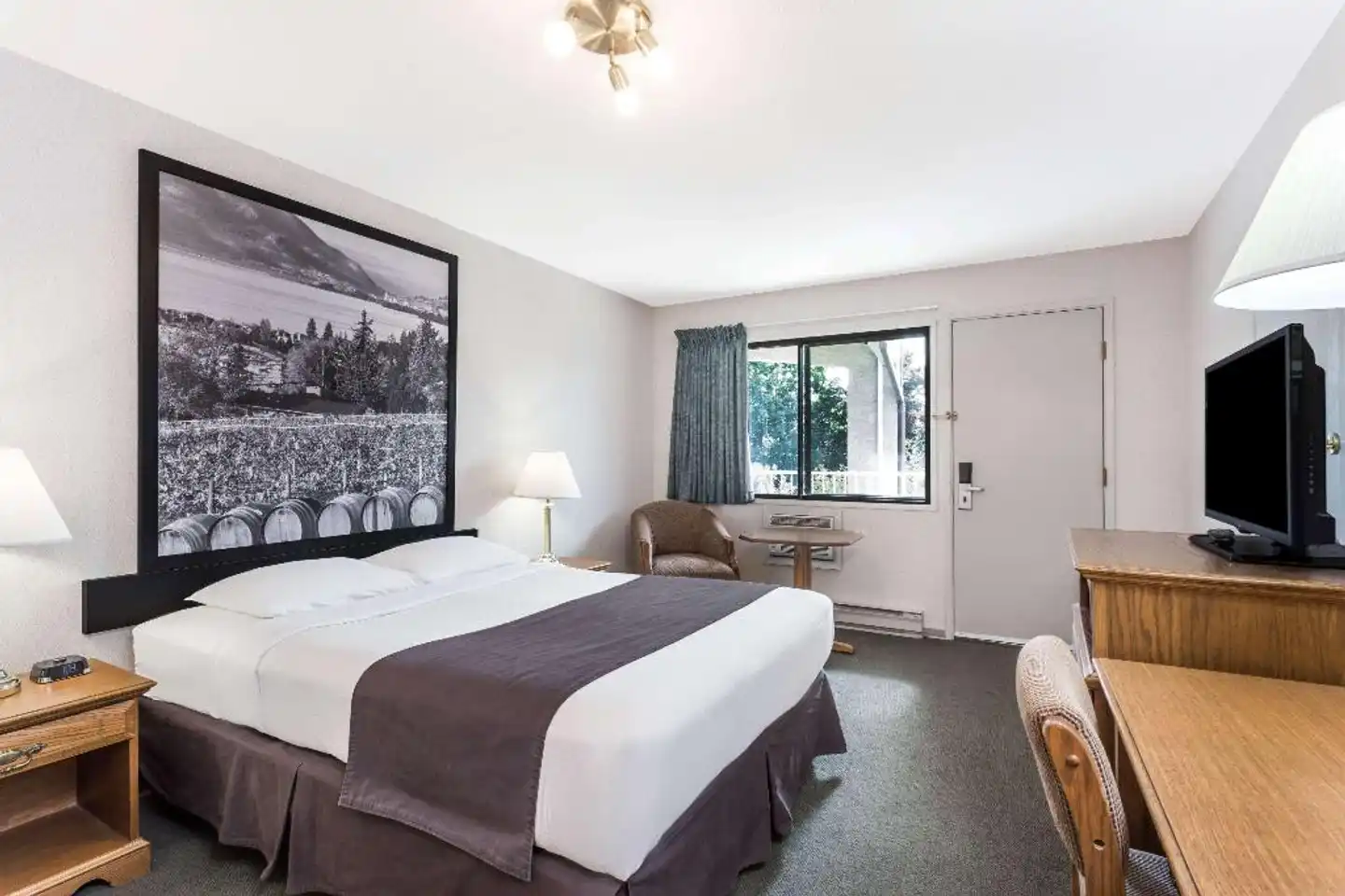 Super 8 by Wyndham Kelowna BC Wohnbeispiel