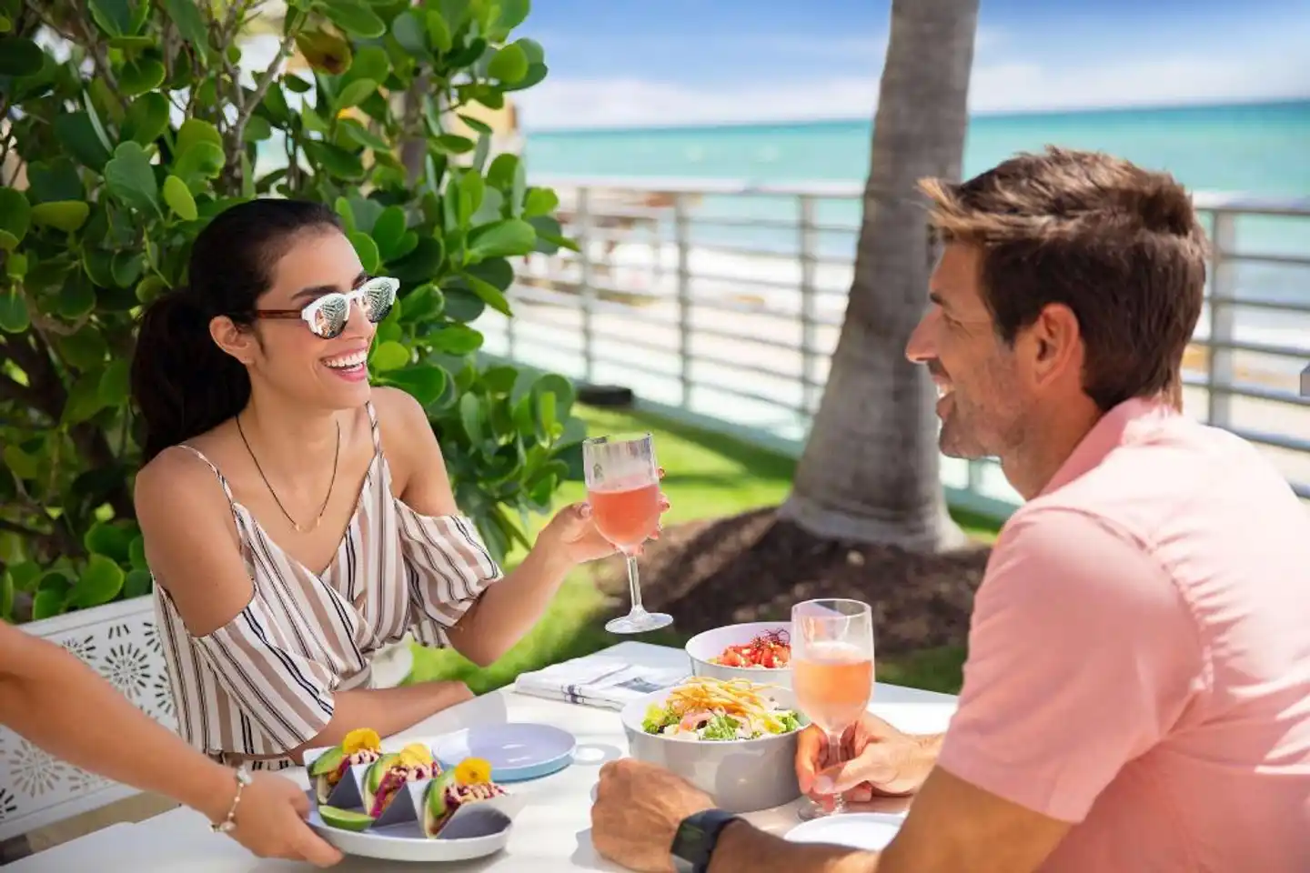 The Diplomat Beach Resort Hollywood, Curio Collection by Hilton Personen