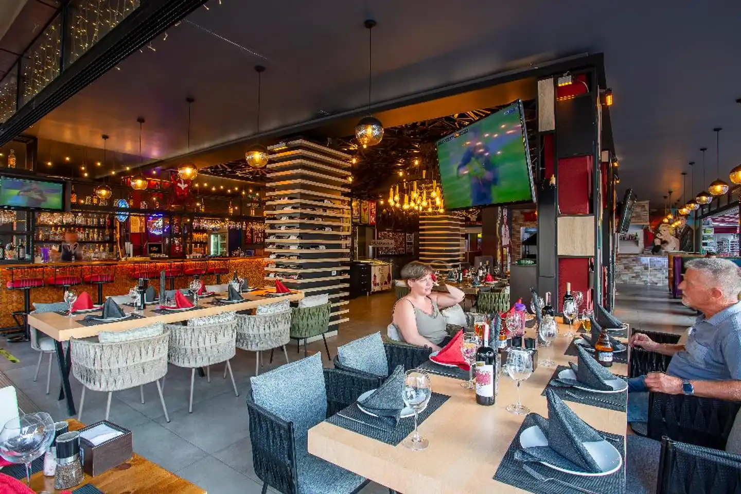 Aslan Corner Hotel Bar
