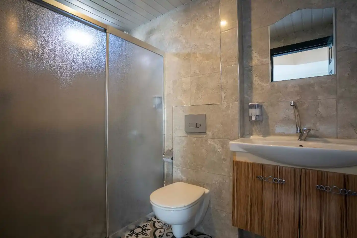 Aslan Corner Hotel Badezimmer
