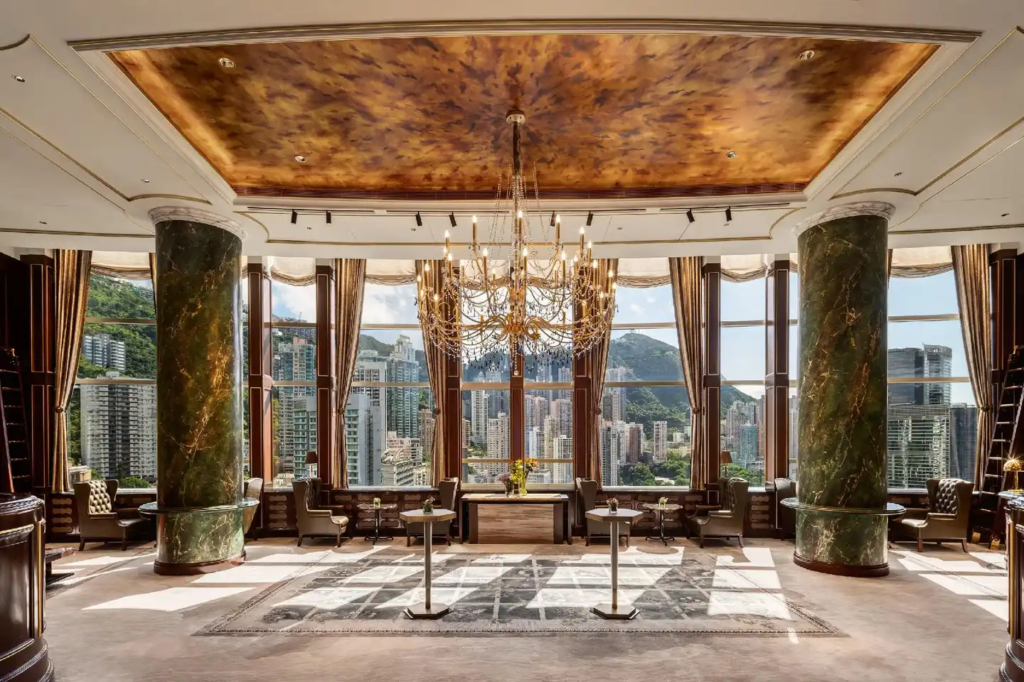 Island Shangri-La Hong Kong Lobby