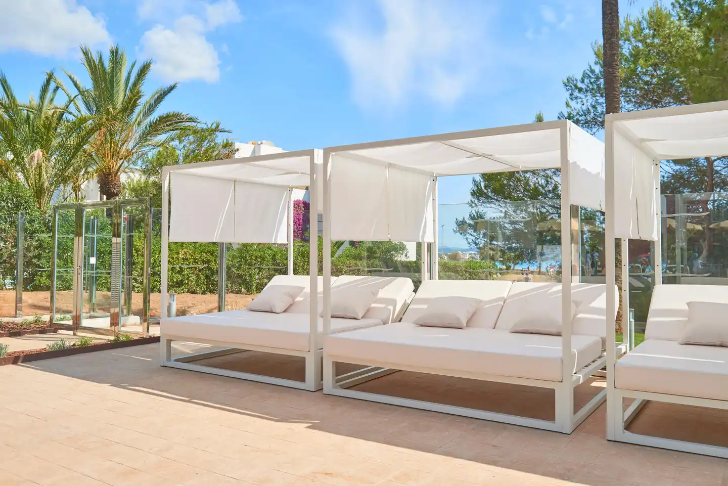 Hipotels Bahia Cala Millor TERRACE