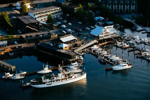 Tofino Resort & Marina Aussenansicht