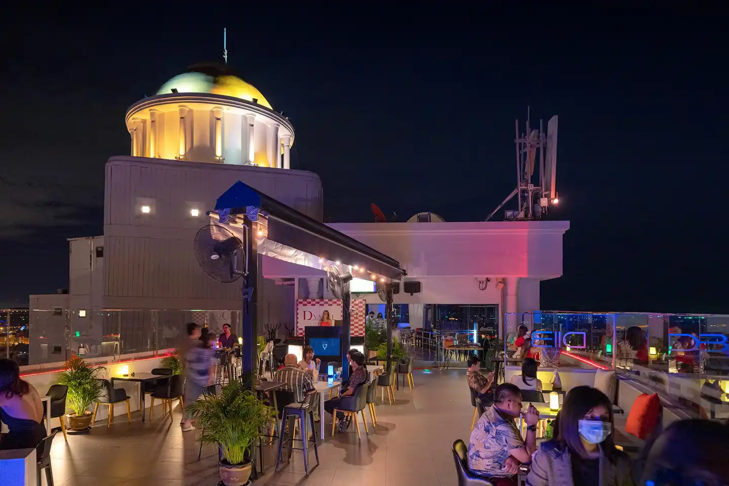 D Varee Jomtien Beach Bar