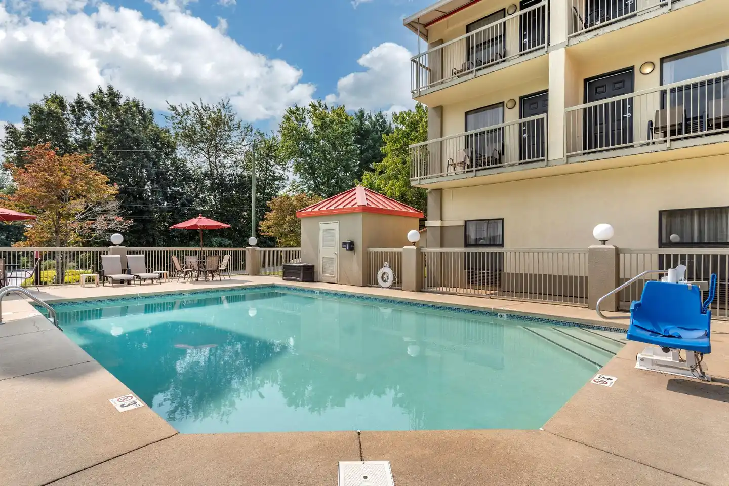 Comfort Inn Biltmore West Pool
