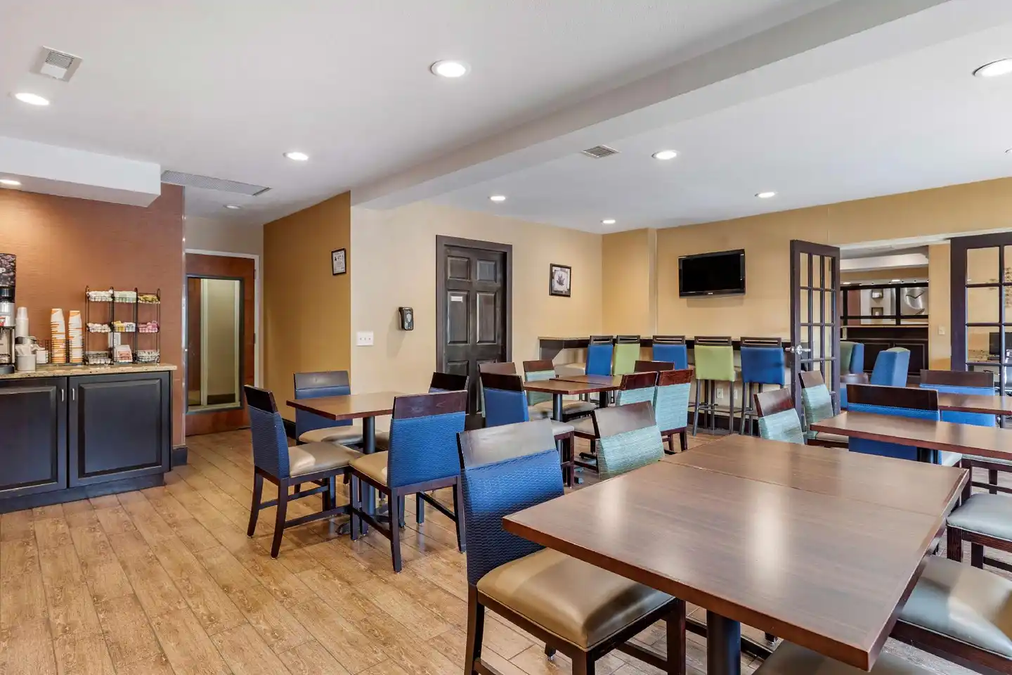 Comfort Inn Biltmore West Lobby