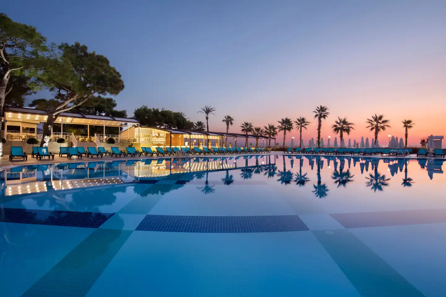 Nirvana Mediterranean Excellence POOL