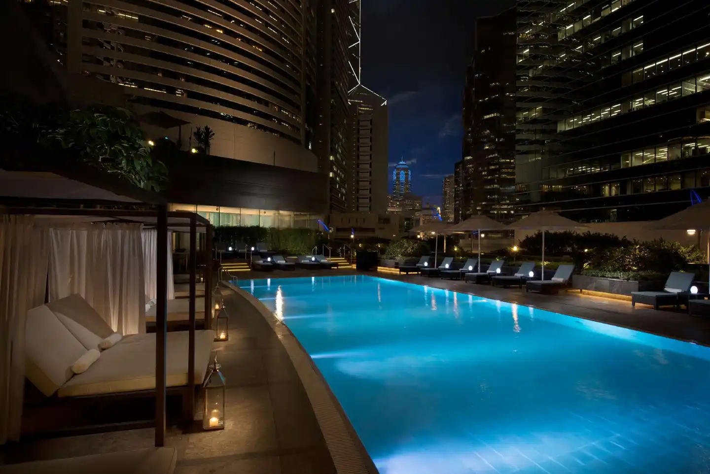 Conrad Hong Kong Hallenbad