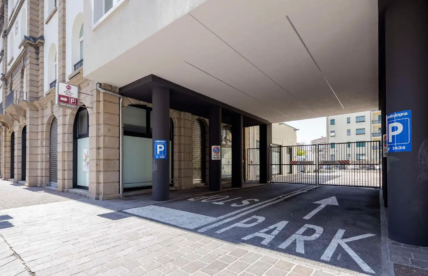 Best Western Plus Hotel Bologna Aussenansicht