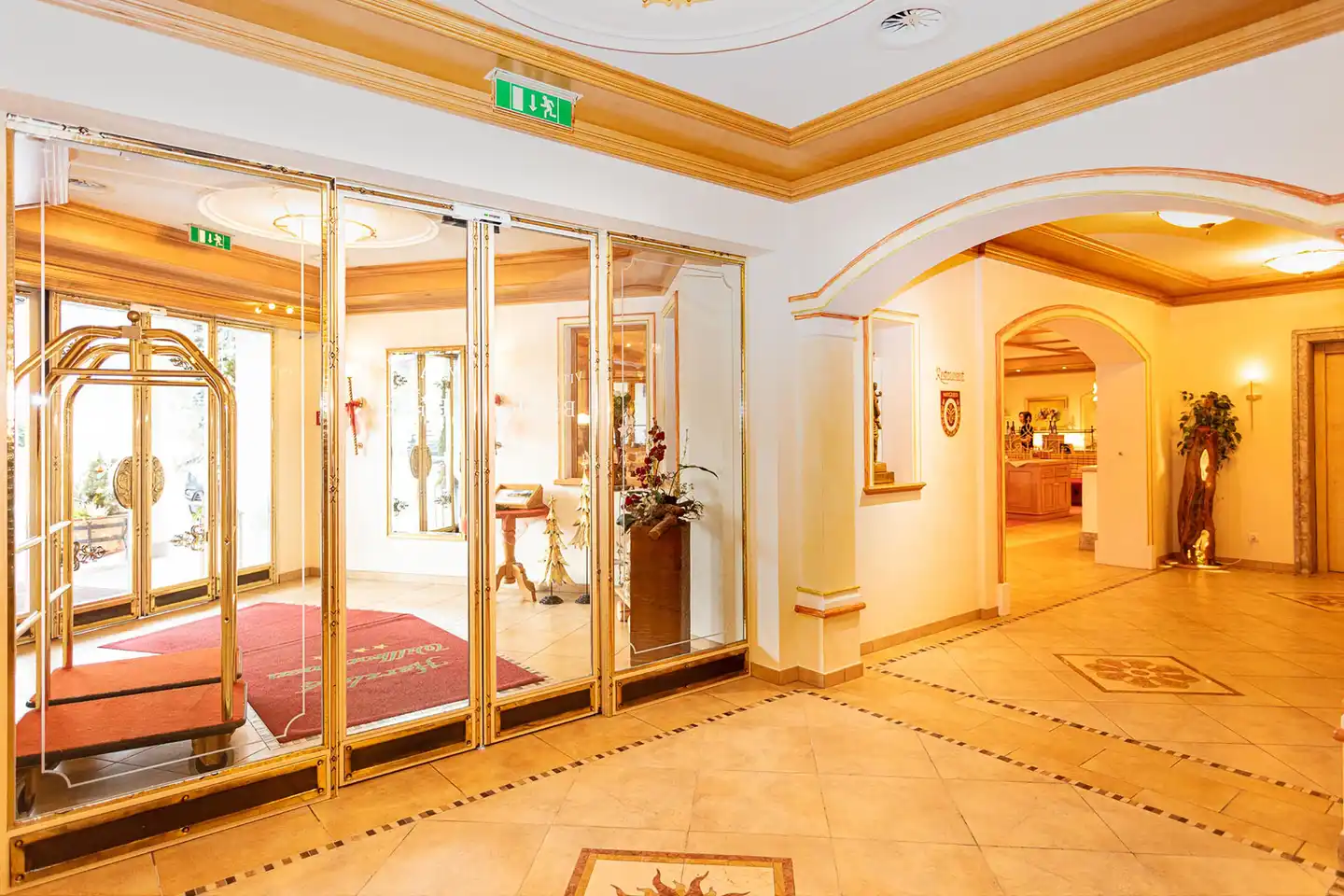 Berghof Lobby