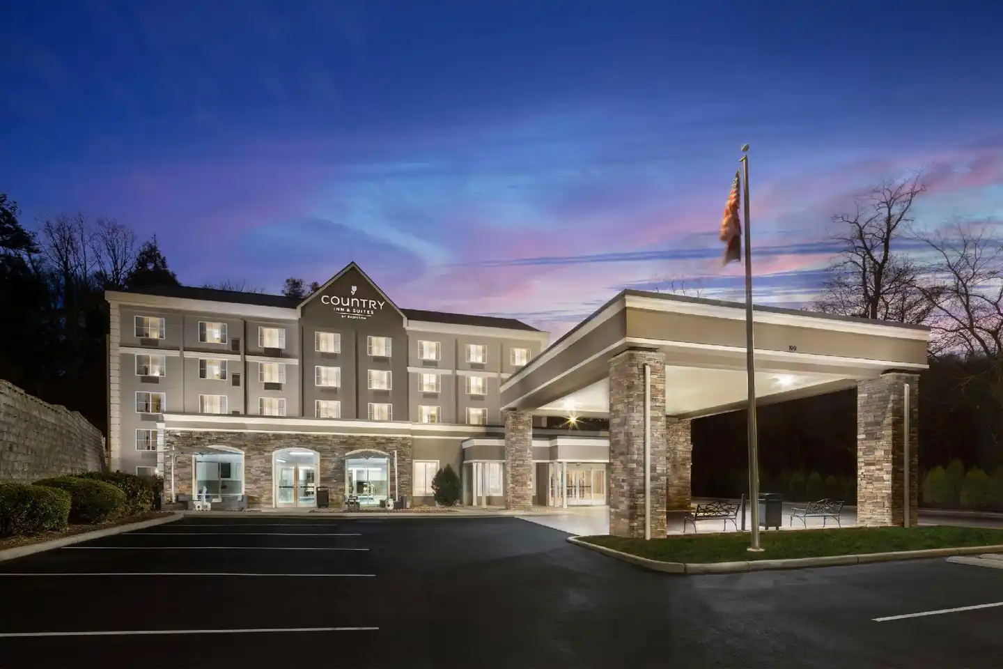 Country Inn & Suites by Radisson, Asheville Downtown Tunnel Road, NC Aussenansicht