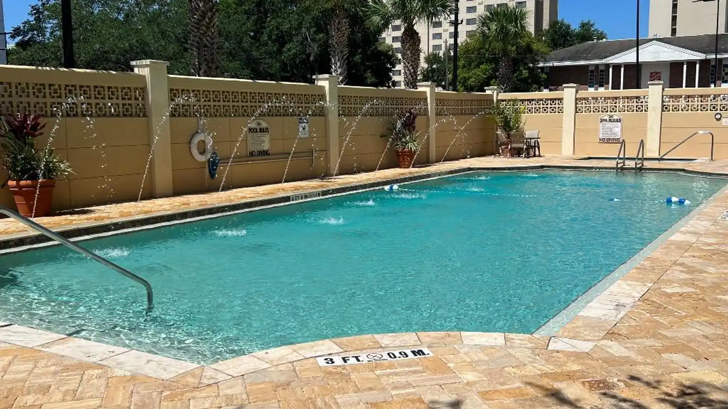 Crowne Plaza Orlando-Downtown Pool