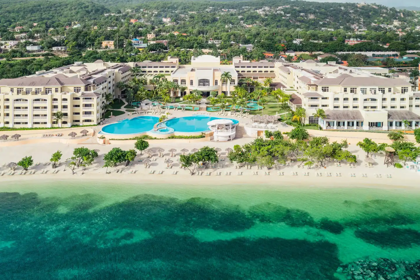Iberostar Waves Rose Hall Beach Luftaufnahme